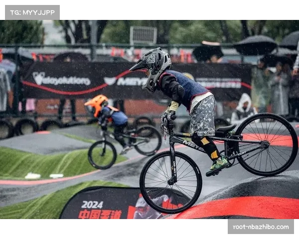 中国泵道自行车联赛自贡站开赛，七条独立泵道线路考验选手极限操控